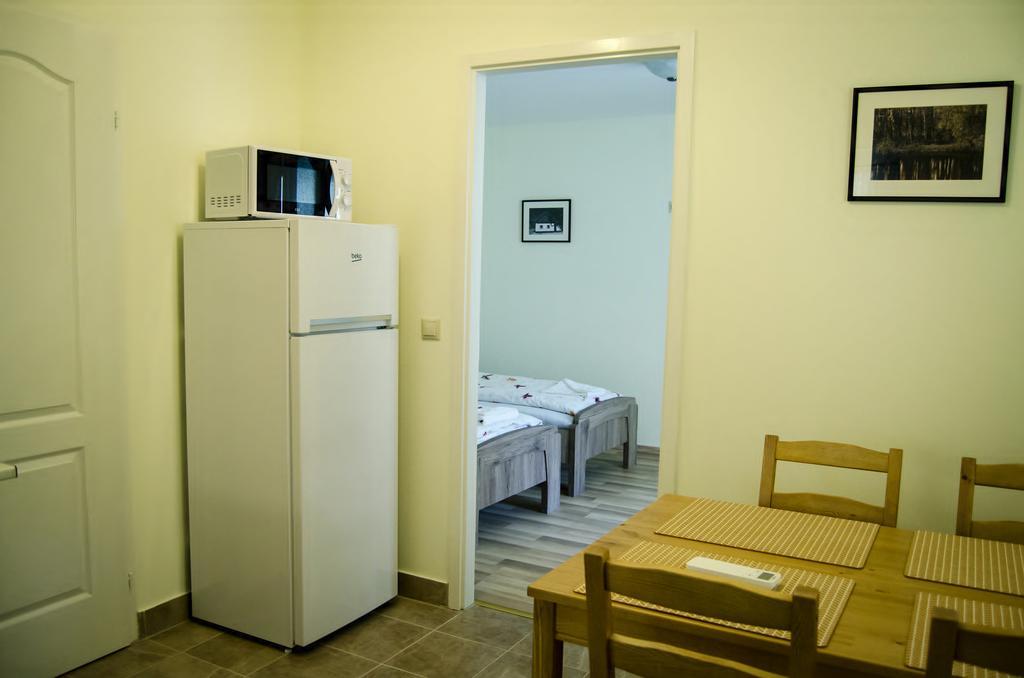 Csongradi Vendegvaro Apartmanok, Szarka Haz Exterior foto