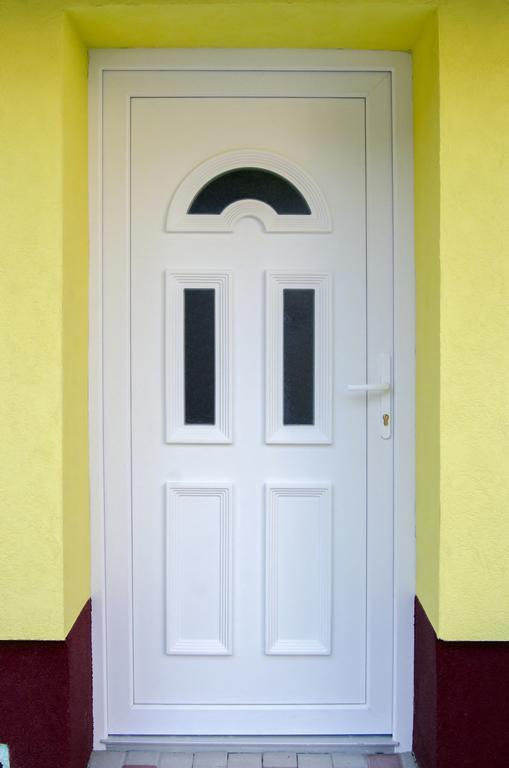 Csongradi Vendegvaro Apartmanok, Szarka Haz Exterior foto