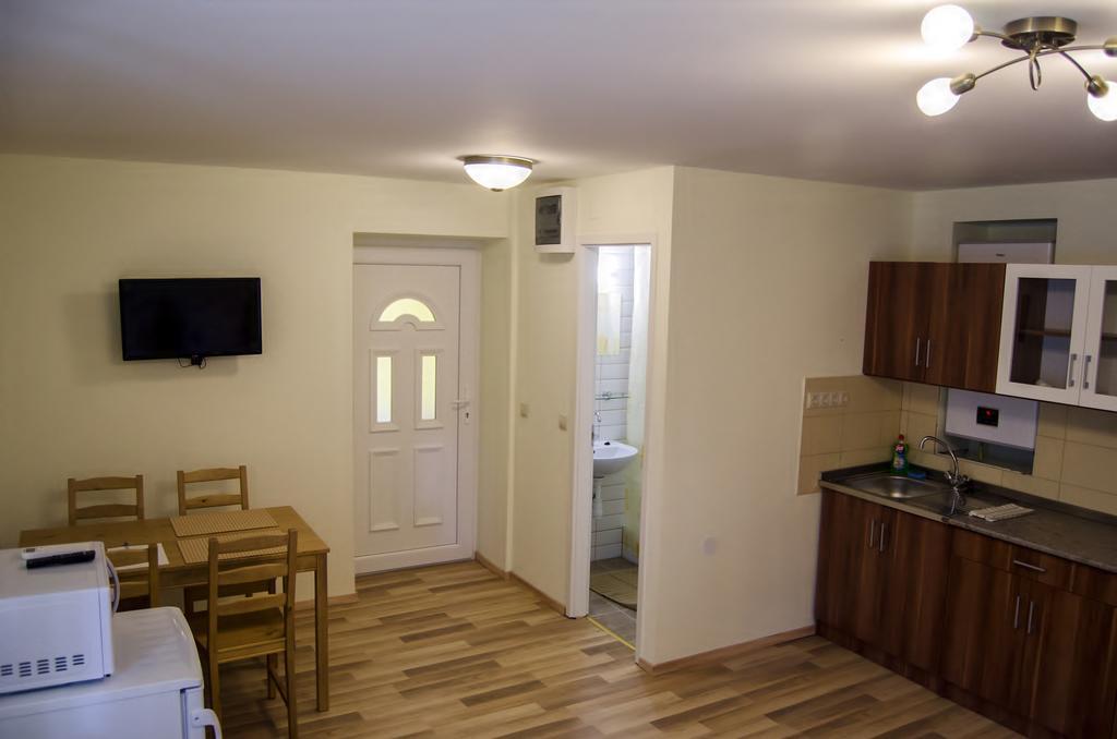 Csongradi Vendegvaro Apartmanok, Szarka Haz Exterior foto