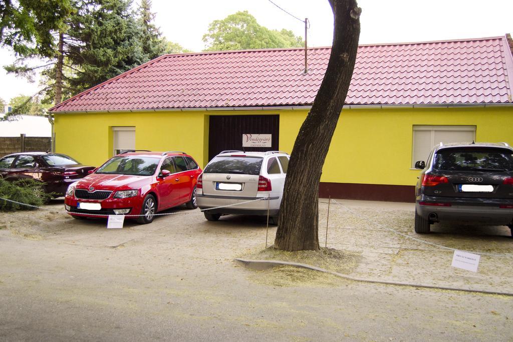 Csongradi Vendegvaro Apartmanok, Szarka Haz Exterior foto